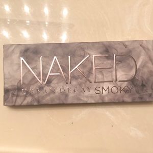 Urban decay Naked Smokey